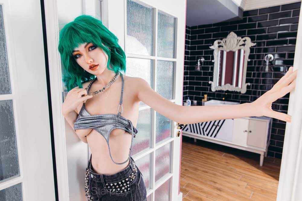 Starpery Silikonpuppe Midori